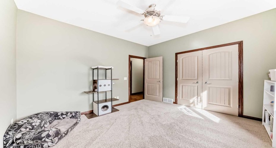 123 PARKMERE Court, Chestermere, Alberta T1X 1V5, 4 Bedrooms Bedrooms, ,3 BathroomsBathrooms,Residential,For Sale,PARKMERE,A2291374