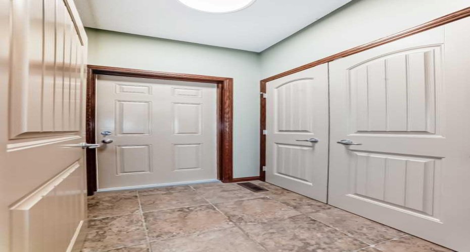 123 PARKMERE Court, Chestermere, Alberta T1X 1V5, 4 Bedrooms Bedrooms, ,3 BathroomsBathrooms,Residential,For Sale,PARKMERE,A2291374