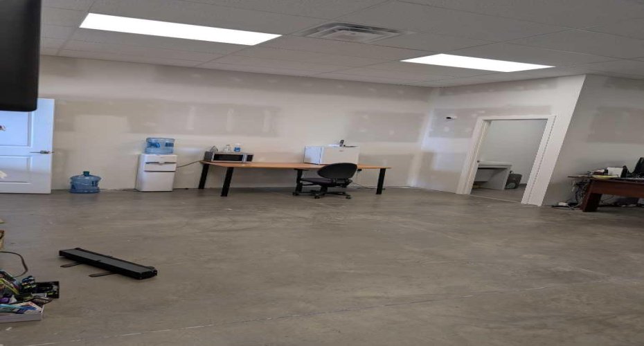 4979 Southlands Drive, Medicine Hat, Alberta T1B 0T8, ,Commercial,For Lease,Southlands,A2293027