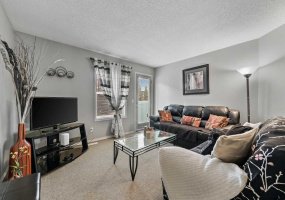 165 Saddlebrook Point, Calgary, Alberta T3J0G3, 2 Bedrooms Bedrooms, ,1 BathroomBathrooms,Residential,For Sale,Saddlebrook,A2291859