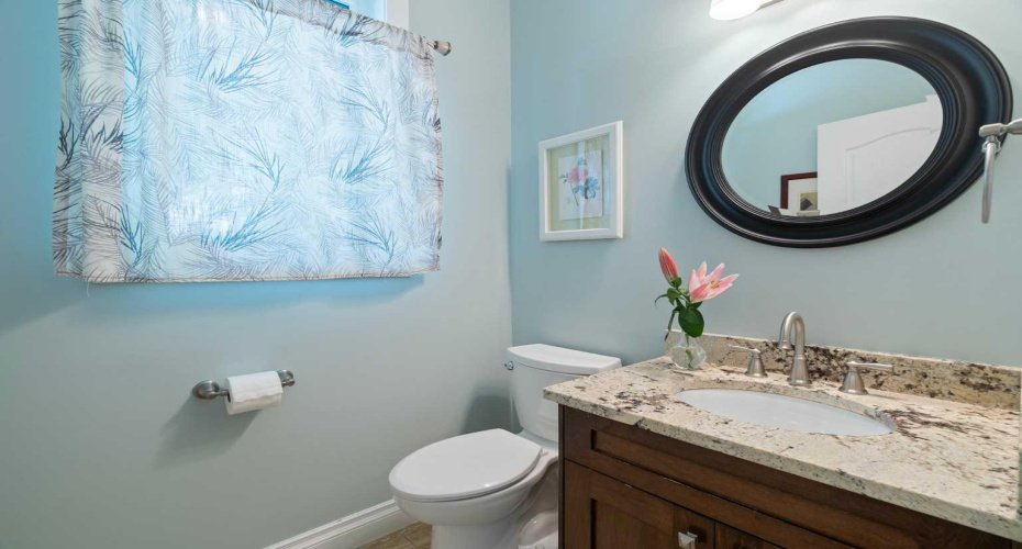 1914 Broadview Road, Calgary, Alberta T2N 3h7, 5 Bedrooms Bedrooms, ,4 BathroomsBathrooms,Residential,For Sale,Broadview,A2292394