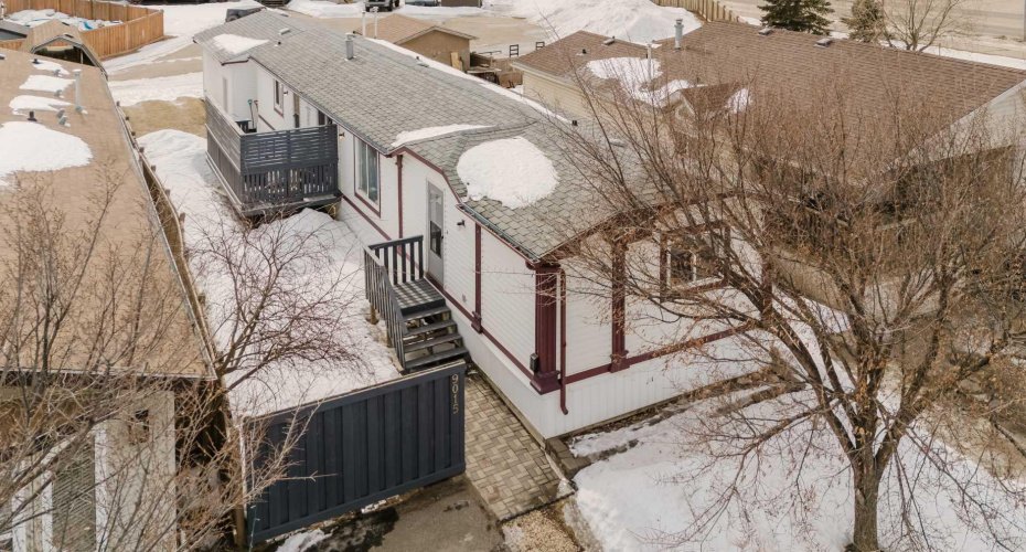 9015 88 Avenue, Grande Prairie, Alberta T8X1V5, 3 Bedrooms Bedrooms, ,2 BathroomsBathrooms,Residential,For Sale,88,A2292418