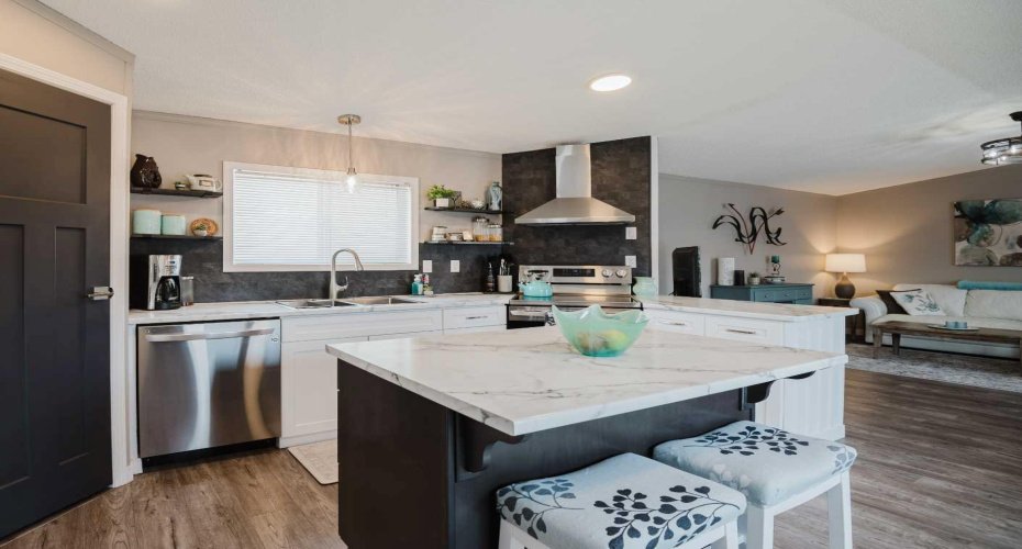 9015 88 Avenue, Grande Prairie, Alberta T8X1V5, 3 Bedrooms Bedrooms, ,2 BathroomsBathrooms,Residential,For Sale,88,A2292418