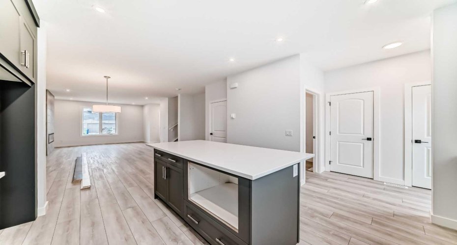 48 Monarch Bend, Rural Rocky View County, Alberta T3Z0K3, 3 Bedrooms Bedrooms, ,3 BathroomsBathrooms,Residential,For Sale,Monarch,A2292429