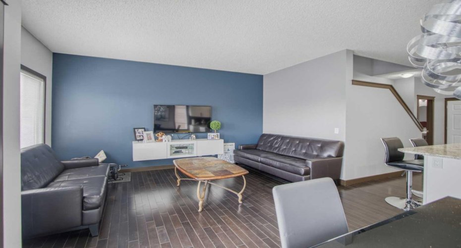 13 Evanscove Manor, Calgary, Alberta T3P 0E5, 3 Bedrooms Bedrooms, ,4 BathroomsBathrooms,Residential,For Sale,Evanscove,A2292440