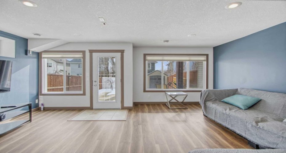 13 Evanscove Manor, Calgary, Alberta T3P 0E5, 3 Bedrooms Bedrooms, ,4 BathroomsBathrooms,Residential,For Sale,Evanscove,A2292440