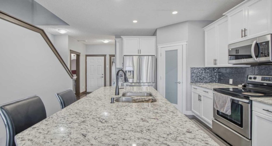 13 Evanscove Manor, Calgary, Alberta T3P 0E5, 3 Bedrooms Bedrooms, ,4 BathroomsBathrooms,Residential,For Sale,Evanscove,A2292440