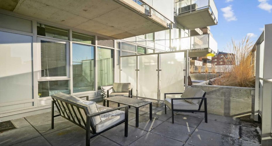 1319 14 Avenue, Calgary, Alberta T3C 0W3, 1 Bedroom Bedrooms, ,1 BathroomBathrooms,Residential,For Sale,14,A2292441