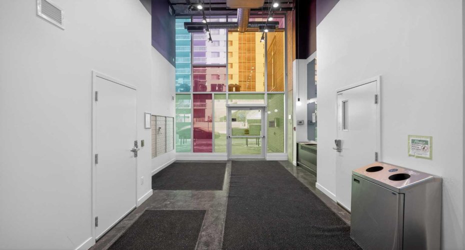 1319 14 Avenue, Calgary, Alberta T3C 0W3, 1 Bedroom Bedrooms, ,1 BathroomBathrooms,Residential,For Sale,14,A2292441