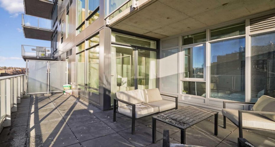 1319 14 Avenue, Calgary, Alberta T3C 0W3, 1 Bedroom Bedrooms, ,1 BathroomBathrooms,Residential,For Sale,14,A2292441