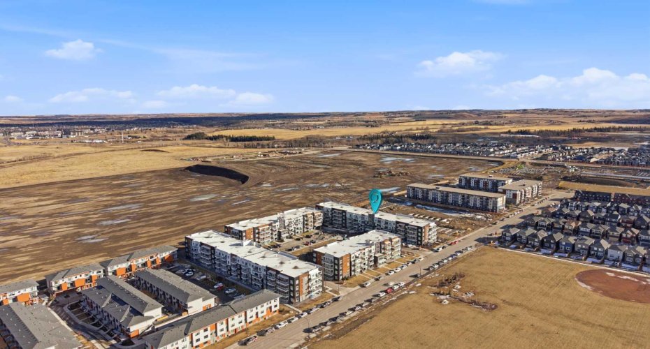 550 Belmont Street, Calgary, Alberta T2X 5X1, 2 Bedrooms Bedrooms, ,2 BathroomsBathrooms,Residential,For Sale,Belmont,A2292480