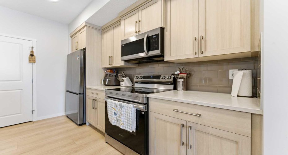 550 Belmont Street, Calgary, Alberta T2X 5X1, 2 Bedrooms Bedrooms, ,2 BathroomsBathrooms,Residential,For Sale,Belmont,A2292480