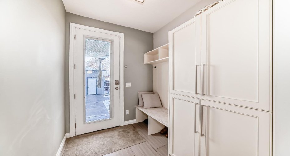 4627 83 Street, Calgary, Alberta T3B 2R1, 4 Bedrooms Bedrooms, ,4 BathroomsBathrooms,Residential,For Sale,83,A2292481