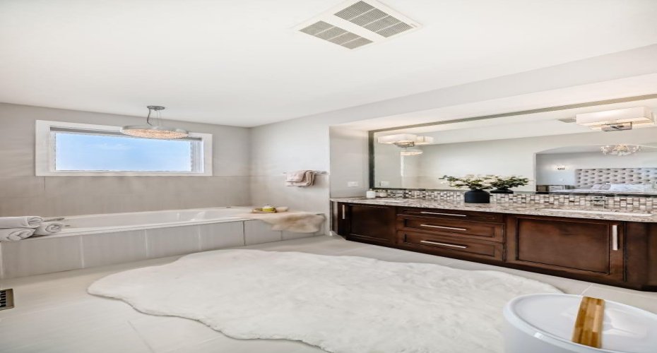 4627 83 Street, Calgary, Alberta T3B 2R1, 4 Bedrooms Bedrooms, ,4 BathroomsBathrooms,Residential,For Sale,83,A2292481