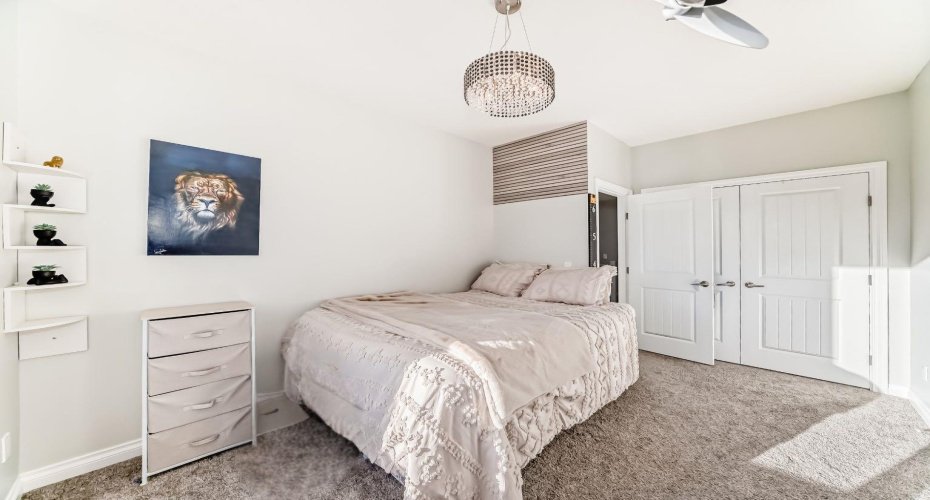 4627 83 Street, Calgary, Alberta T3B 2R1, 4 Bedrooms Bedrooms, ,4 BathroomsBathrooms,Residential,For Sale,83,A2292481