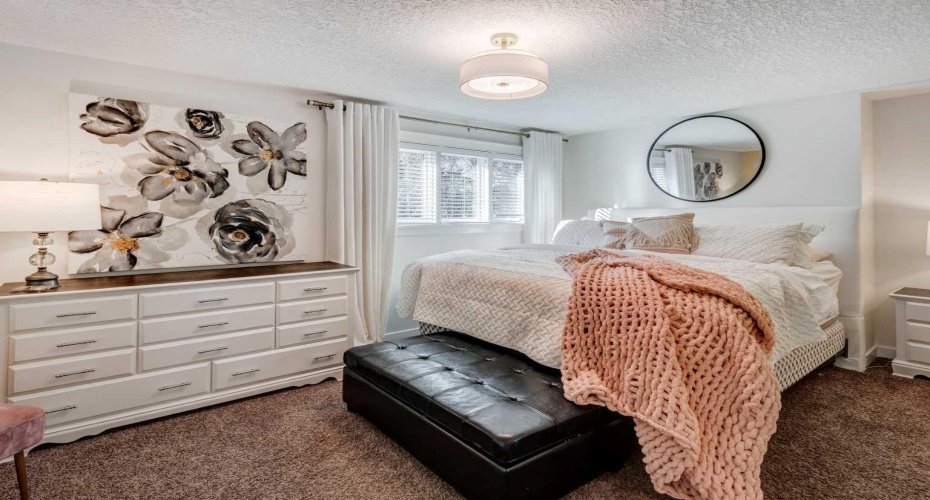 38 Lissington Drive, Calgary, Alberta T3E 5E1, 3 Bedrooms Bedrooms, ,4 BathroomsBathrooms,Residential,For Sale,Lissington,A2292493