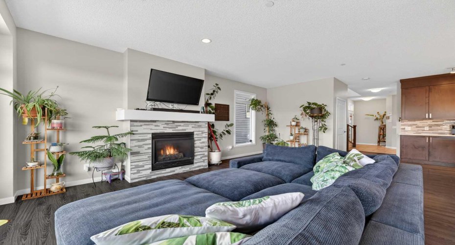 15 Fireside Crescent, Cochrane, Alberta T4C 2L4, 3 Bedrooms Bedrooms, ,3 BathroomsBathrooms,Residential,For Sale,Fireside,A2292524