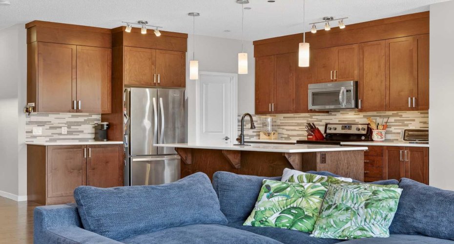 15 Fireside Crescent, Cochrane, Alberta T4C 2L4, 3 Bedrooms Bedrooms, ,3 BathroomsBathrooms,Residential,For Sale,Fireside,A2292524