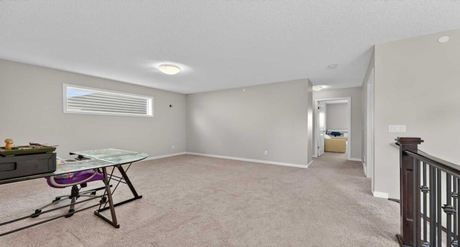 15 Fireside Crescent, Cochrane, Alberta T4C 2L4, 3 Bedrooms Bedrooms, ,3 BathroomsBathrooms,Residential,For Sale,Fireside,A2292524