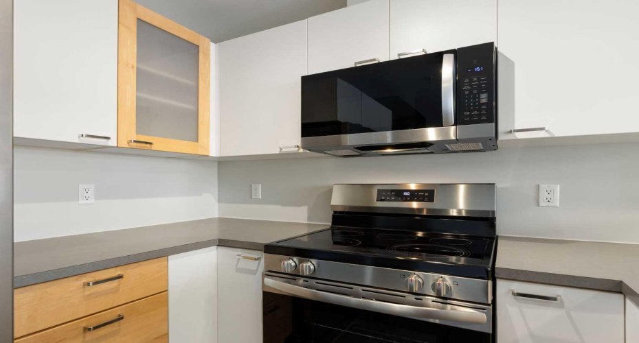 315 24 Avenue, Calgary, Alberta T2S 3E7, 1 Bedroom Bedrooms, ,1 BathroomBathrooms,Residential,For Sale,24,A2292527