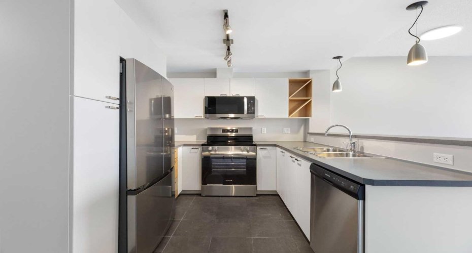 Kitchen, new appliances