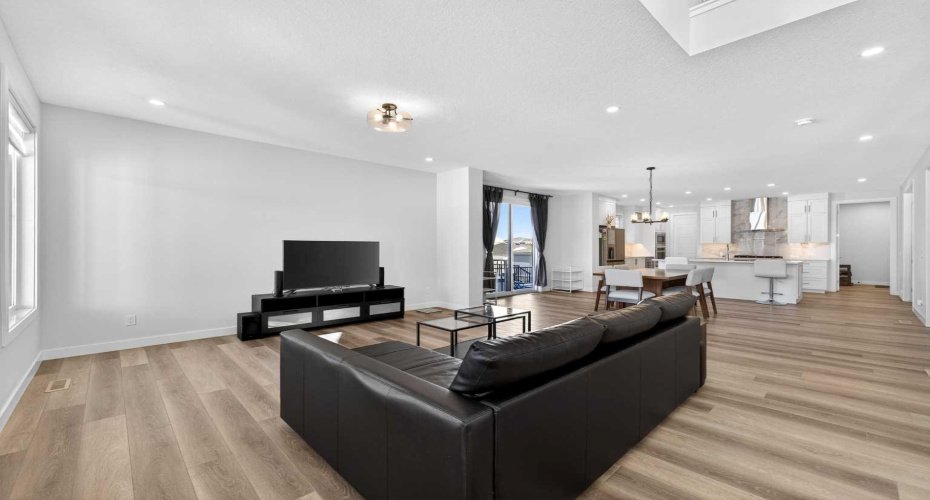 6 Elderberry Way, Rural Rocky View County, Alberta T3Z 0G3, 4 Bedrooms Bedrooms, ,3 BathroomsBathrooms,Residential,For Sale,Elderberry,A2292528