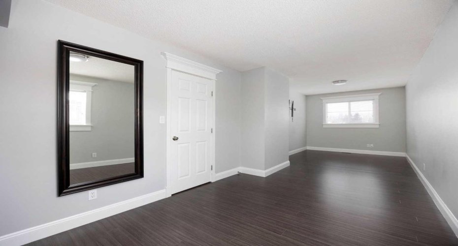 218 Maclaren Crescent, Fort McMurray, Alberta T9K 1J8, 4 Bedrooms Bedrooms, ,2 BathroomsBathrooms,Residential,For Sale,Maclaren,A2292549