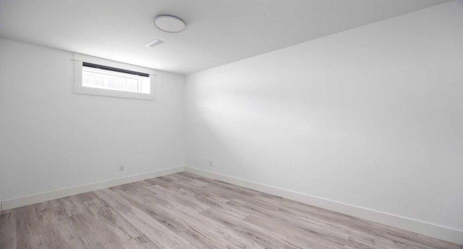 218 Maclaren Crescent, Fort McMurray, Alberta T9K 1J8, 4 Bedrooms Bedrooms, ,2 BathroomsBathrooms,Residential,For Sale,Maclaren,A2292549