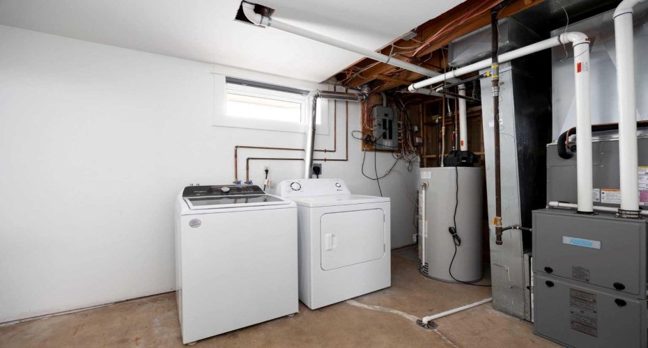 218 Maclaren Crescent, Fort McMurray, Alberta T9K 1J8, 4 Bedrooms Bedrooms, ,2 BathroomsBathrooms,Residential,For Sale,Maclaren,A2292549