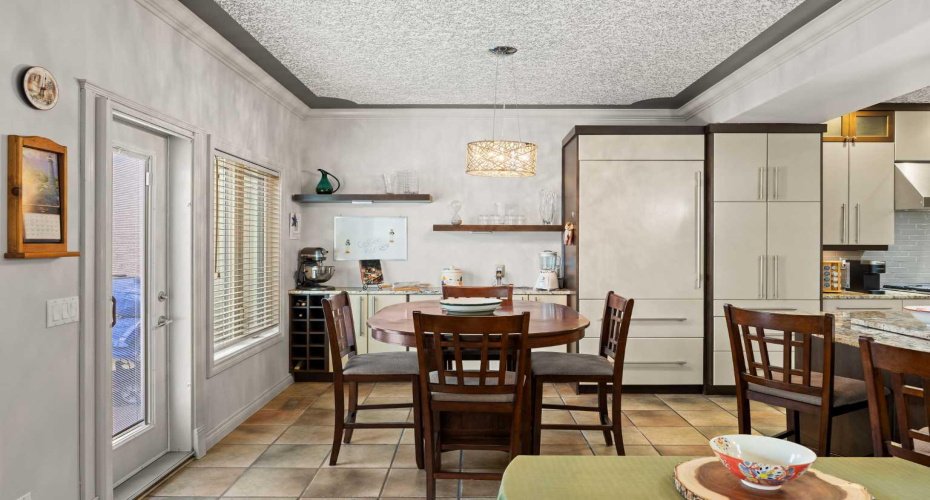 100 Signature Way, Calgary, Alberta T3H 2W6, 3 Bedrooms Bedrooms, ,4 BathroomsBathrooms,Residential,For Sale,Signature,A2292586