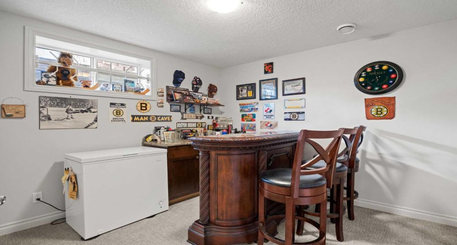 100 Signature Way, Calgary, Alberta T3H 2W6, 3 Bedrooms Bedrooms, ,4 BathroomsBathrooms,Residential,For Sale,Signature,A2292586