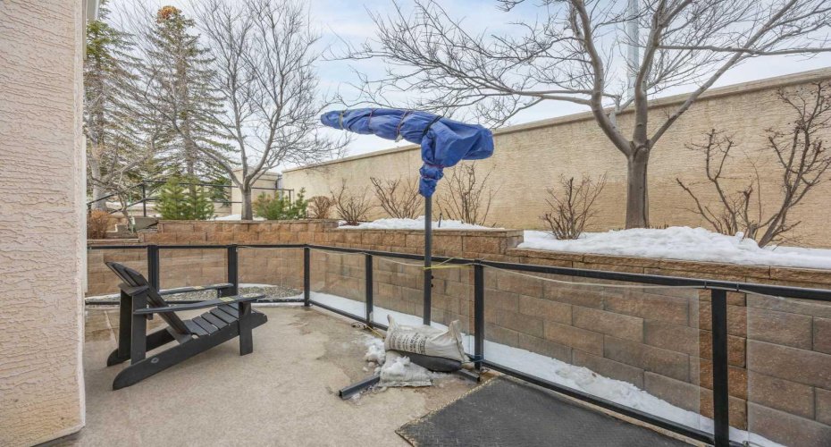 100 Signature Way, Calgary, Alberta T3H 2W6, 3 Bedrooms Bedrooms, ,4 BathroomsBathrooms,Residential,For Sale,Signature,A2292586