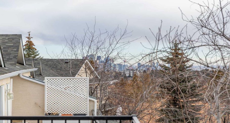 100 Signature Way, Calgary, Alberta T3H 2W6, 3 Bedrooms Bedrooms, ,4 BathroomsBathrooms,Residential,For Sale,Signature,A2292586