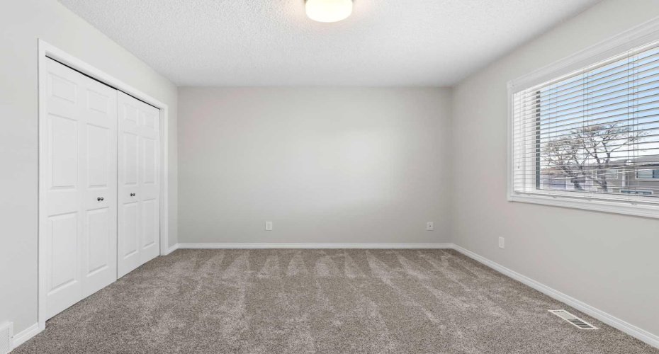 2023 24 Street, Calgary, Alberta T3E 1T1, 3 Bedrooms Bedrooms, ,3 BathroomsBathrooms,Residential,For Sale,24,A2292611