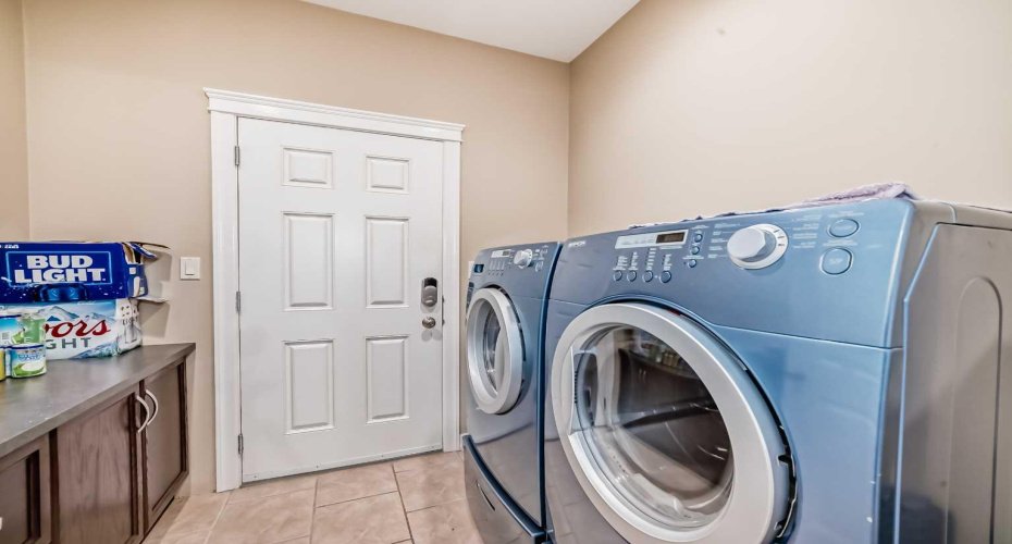 559 Summer Crescent, Rural Ponoka County, Alberta T0C 2J0, 4 Bedrooms Bedrooms, ,5 BathroomsBathrooms,Residential,For Sale,Summer Crescent,A2292612