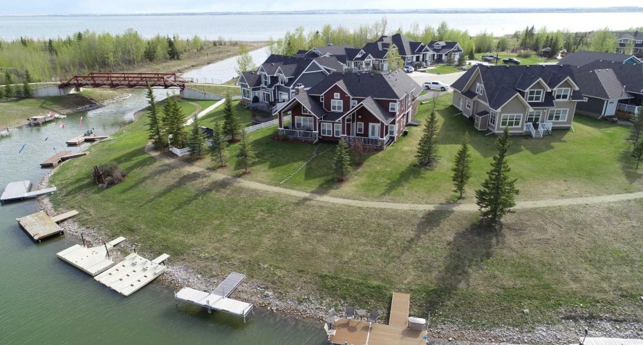 559 Summer Crescent, Rural Ponoka County, Alberta T0C 2J0, 4 Bedrooms Bedrooms, ,5 BathroomsBathrooms,Residential,For Sale,Summer Crescent,A2292612