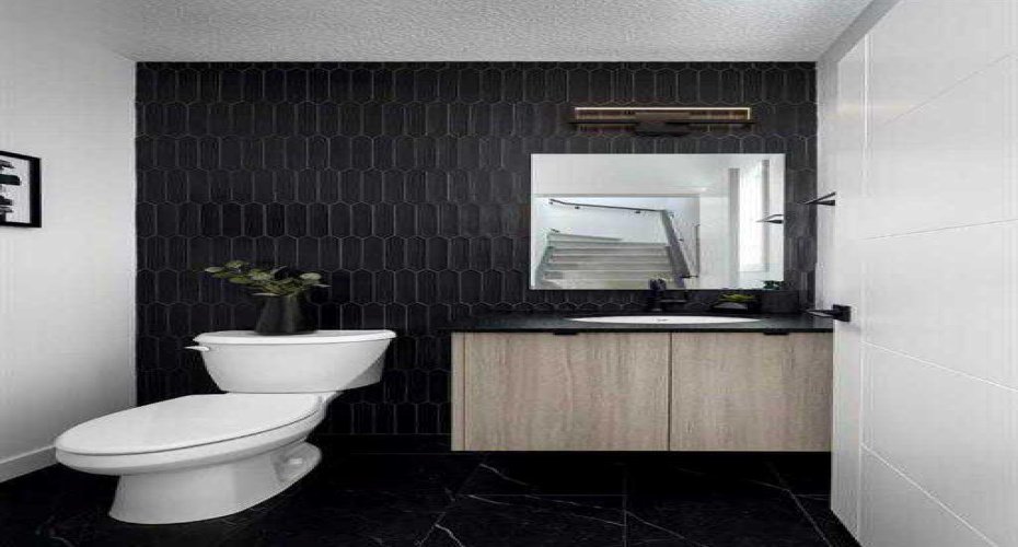 18 Creekview Avenue, Calgary, Alberta T2C6M1, 3 Bedrooms Bedrooms, ,3 BathroomsBathrooms,Residential,For Sale,Creekview,A2292621