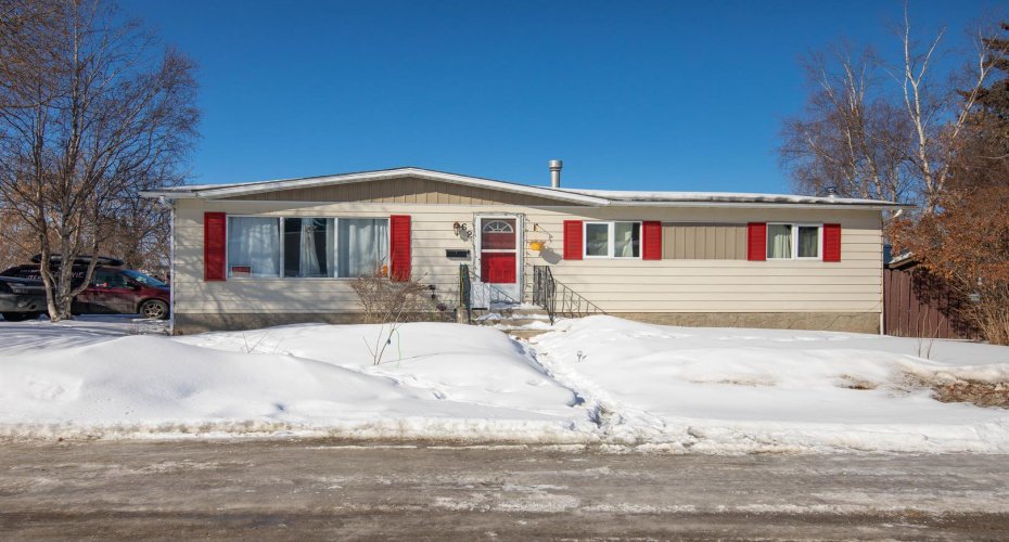 62 Parkland Drive, Sylvan Lake, Alberta T4S 1J2, 5 Bedrooms Bedrooms, ,2 BathroomsBathrooms,Residential,For Sale,Parkland,A2292631