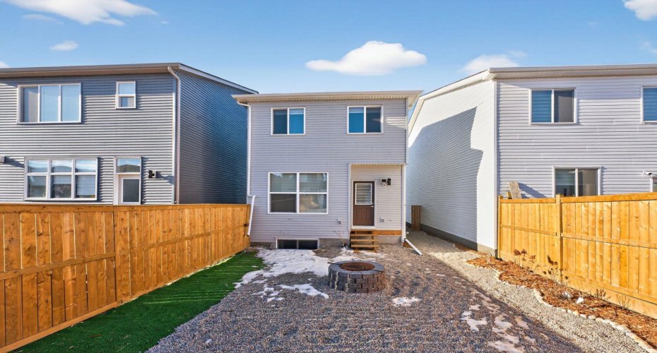 324 Hotchkiss Drive, Calgary, Alberta T3S 0J9, 3 Bedrooms Bedrooms, ,3 BathroomsBathrooms,Residential,For Sale,Hotchkiss,A2292643