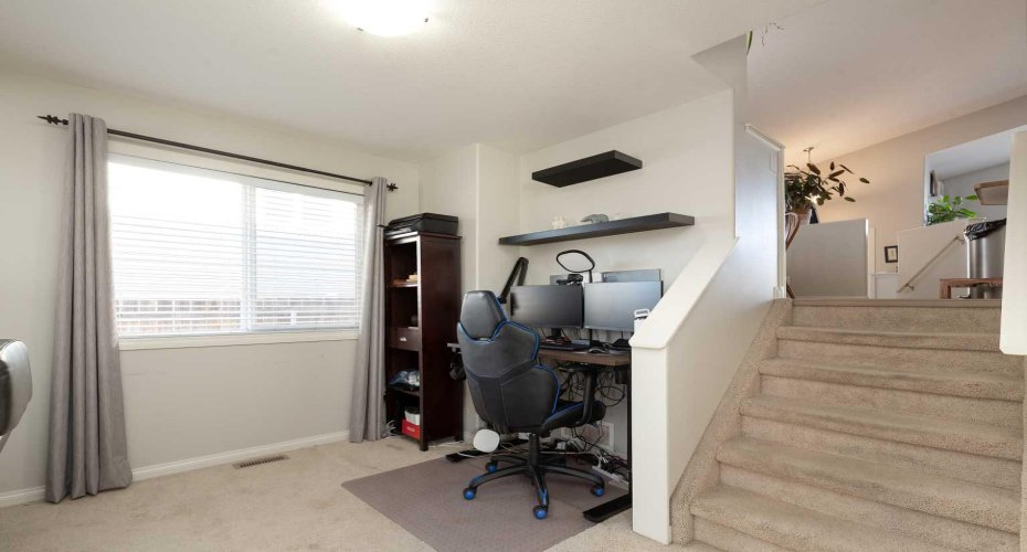 505 Gateway Crescent, Lethbridge, Alberta T1K 4X2, 4 Bedrooms Bedrooms, ,3 BathroomsBathrooms,Residential,For Sale,Gateway,A2292669