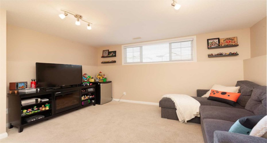 505 Gateway Crescent, Lethbridge, Alberta T1K 4X2, 4 Bedrooms Bedrooms, ,3 BathroomsBathrooms,Residential,For Sale,Gateway,A2292669