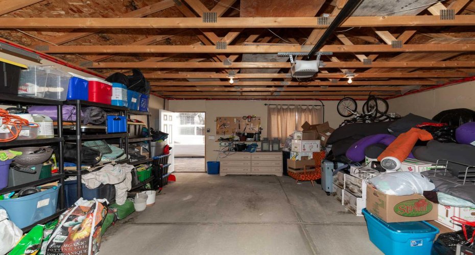 505 Gateway Crescent, Lethbridge, Alberta T1K 4X2, 4 Bedrooms Bedrooms, ,3 BathroomsBathrooms,Residential,For Sale,Gateway,A2292669