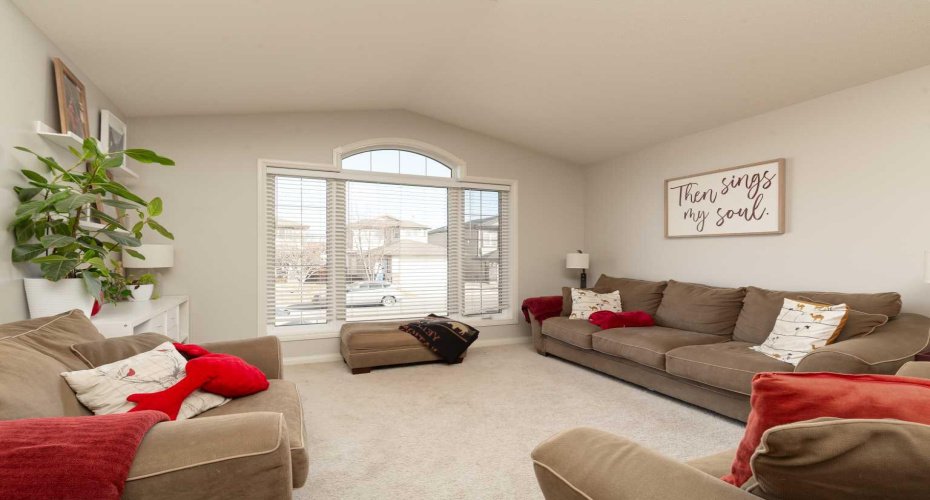 505 Gateway Crescent, Lethbridge, Alberta T1K 4X2, 4 Bedrooms Bedrooms, ,3 BathroomsBathrooms,Residential,For Sale,Gateway,A2292669