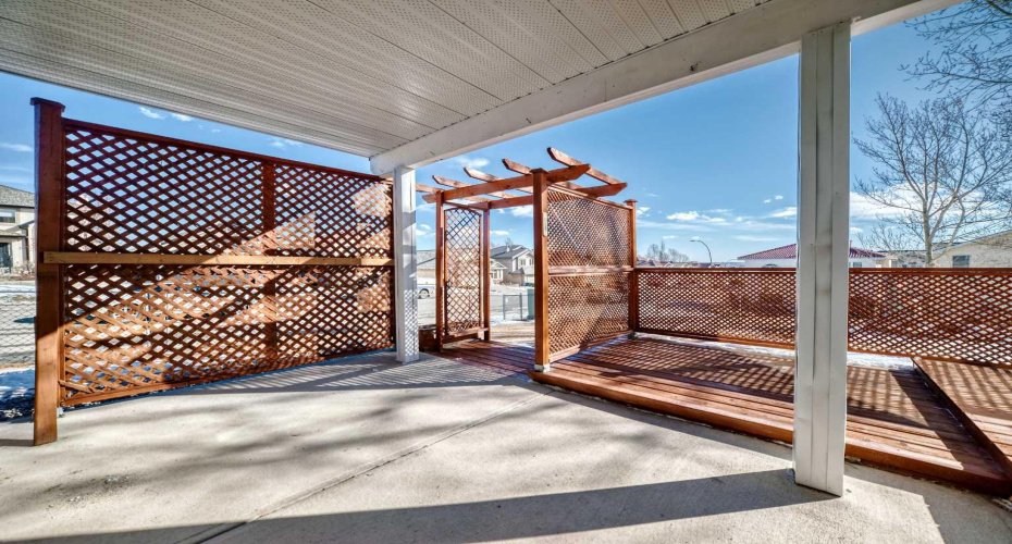 300 Hampstead Road, Calgary, Alberta T3A 6G4, 4 Bedrooms Bedrooms, ,4 BathroomsBathrooms,Residential,For Sale,Hampstead,A2292670