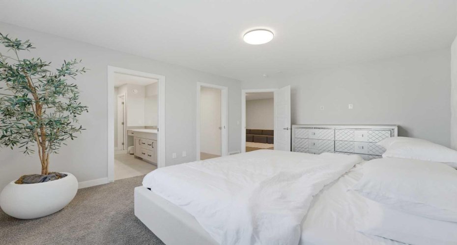 30 Belmont Crescent, Calgary, Alberta T2X 4N5, 4 Bedrooms Bedrooms, ,4 BathroomsBathrooms,Residential,For Sale,Belmont,A2292683