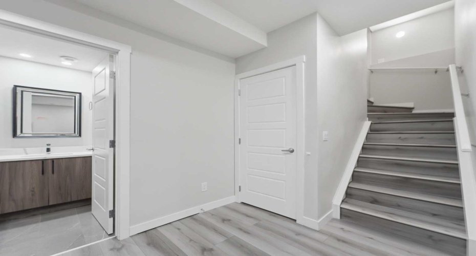 30 Belmont Crescent, Calgary, Alberta T2X 4N5, 4 Bedrooms Bedrooms, ,4 BathroomsBathrooms,Residential,For Sale,Belmont,A2292683