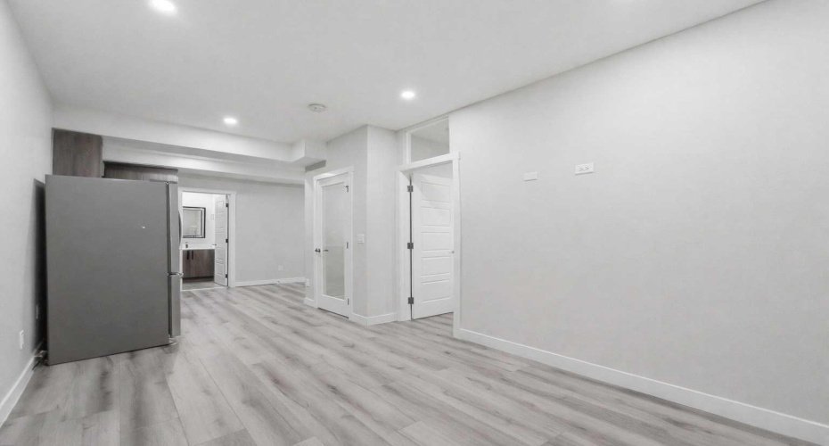 30 Belmont Crescent, Calgary, Alberta T2X 4N5, 4 Bedrooms Bedrooms, ,4 BathroomsBathrooms,Residential,For Sale,Belmont,A2292683