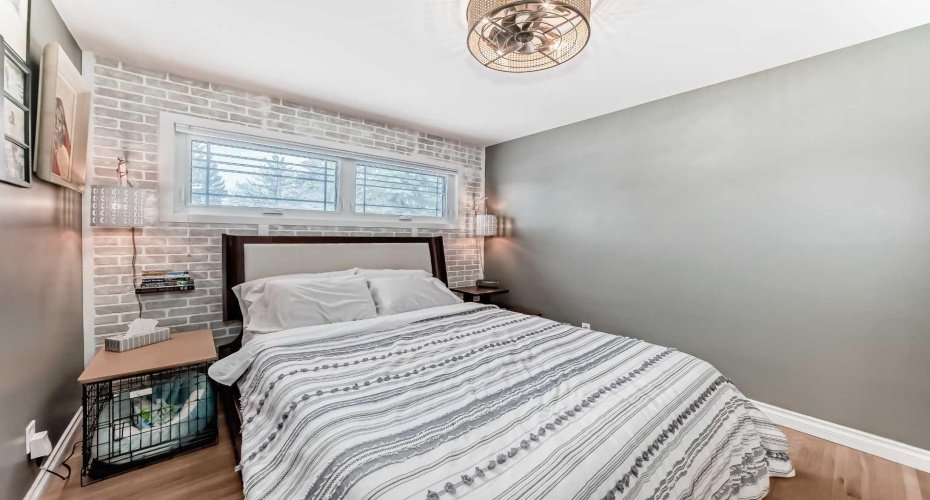 39 Winchester Crescent, Calgary, Alberta T3C 2T9, 4 Bedrooms Bedrooms, ,2 BathroomsBathrooms,Residential,For Sale,Winchester,A2292688