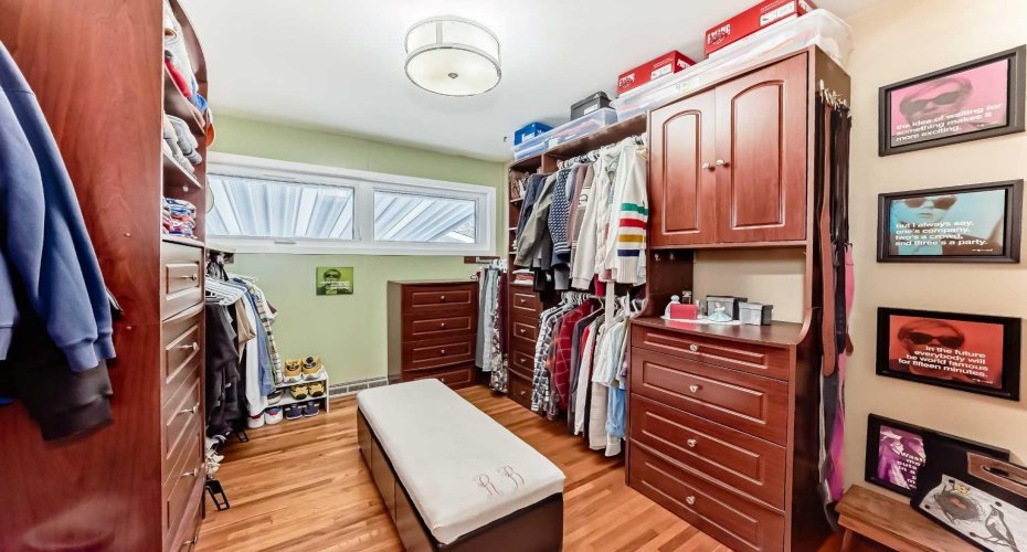 39 Winchester Crescent, Calgary, Alberta T3C 2T9, 4 Bedrooms Bedrooms, ,2 BathroomsBathrooms,Residential,For Sale,Winchester,A2292688