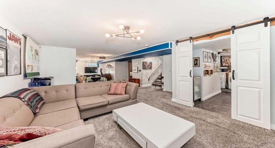 39 Winchester Crescent, Calgary, Alberta T3C 2T9, 4 Bedrooms Bedrooms, ,2 BathroomsBathrooms,Residential,For Sale,Winchester,A2292688